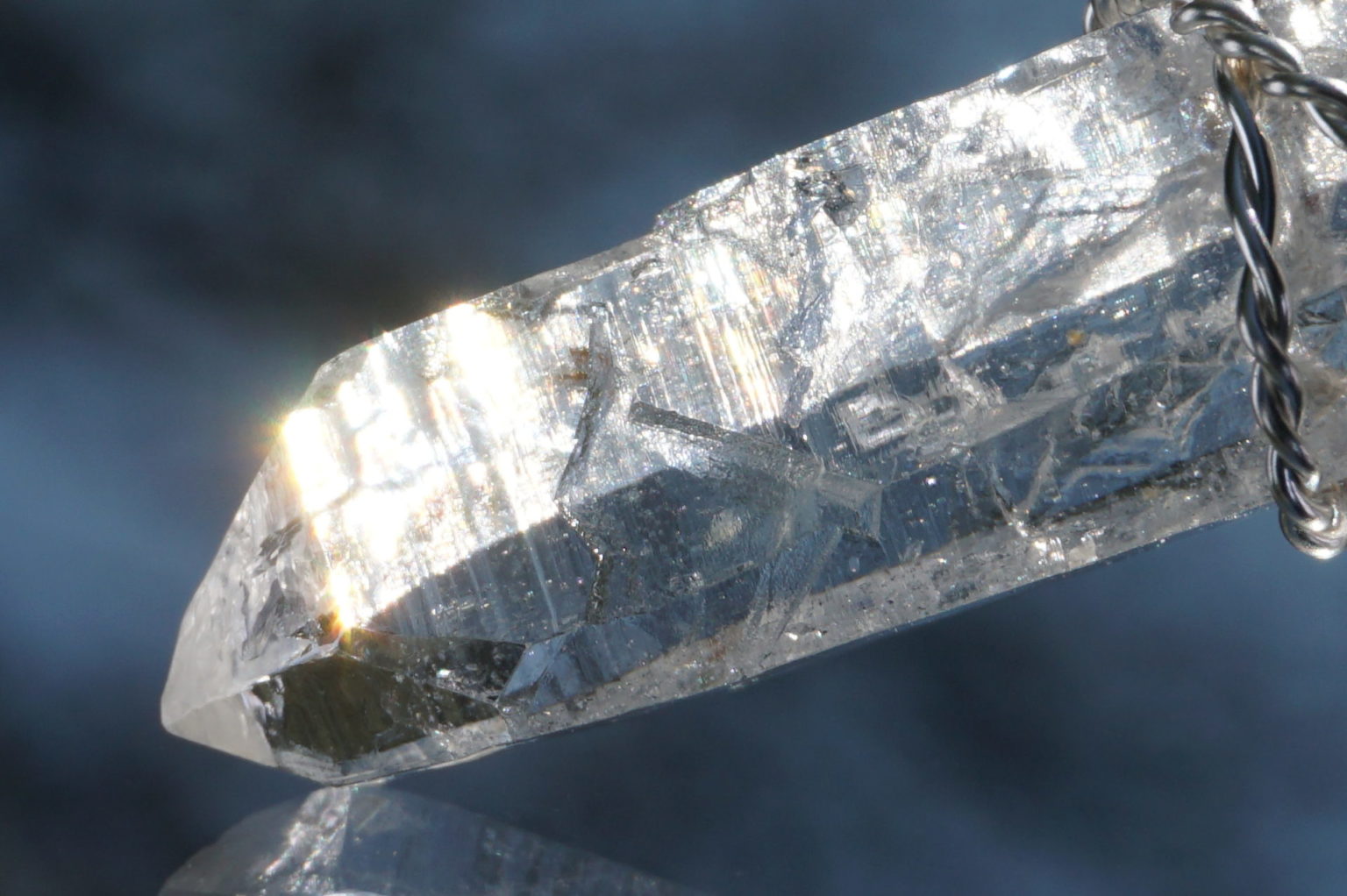 sentient-plasma-wirependant29