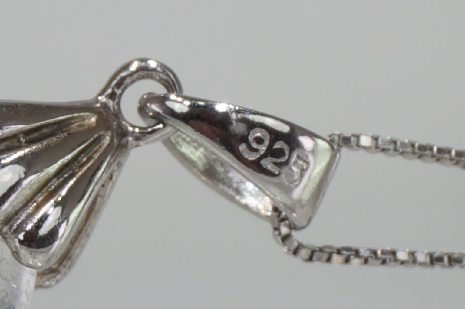 zagi-mountain-quartz-pendant08